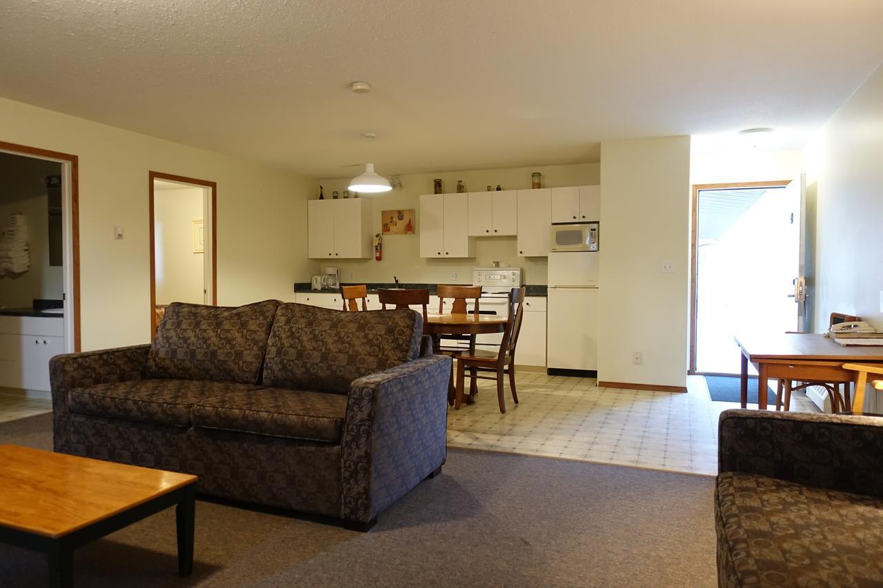 Armada Inn Motel Unity エクステリア 写真