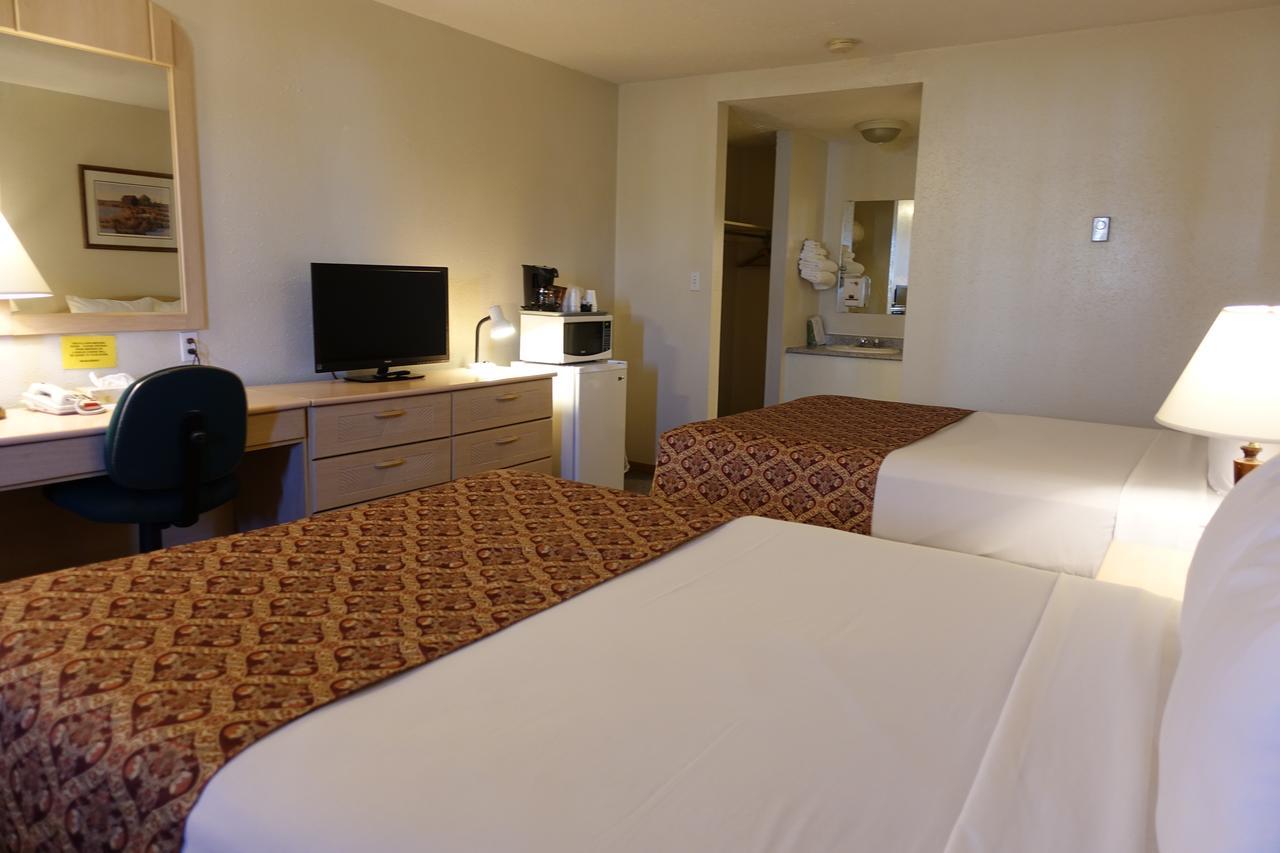 Armada Inn Motel Unity エクステリア 写真